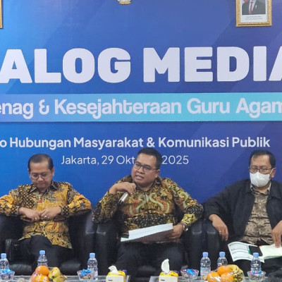 Dialog Media Kemenag Bahas Kesejahteraan Guru, Kepala PUSBIMDIK Khonghucu Soroti Arah Afirmasi Kemenag bagi Guru Agama Khonghucu