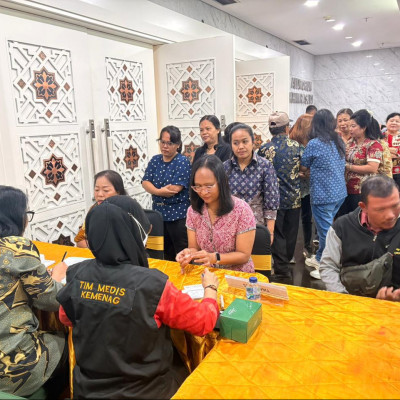 Hari Kesehatan Nasional, Pusbimdik Khonghucu Gelar Pengobatan Prana bagi Umat dan SDM Kemenag RI