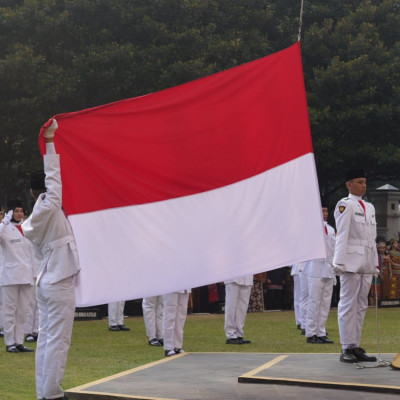 HUT RI ke-81, ASN Pusbimdik Khonghucu Panjatkan Doa dan Solidaritas bagi Korban Gempa